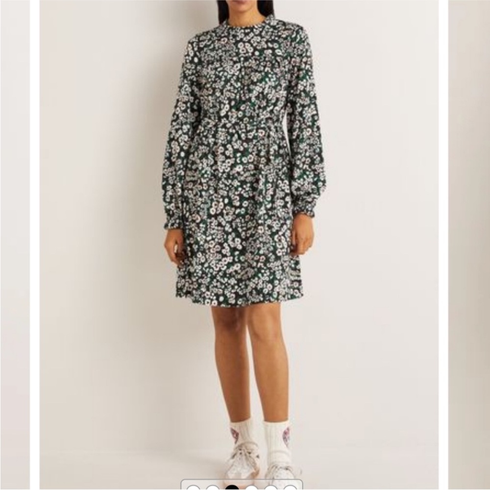 Boden Easy Yoke Mini‎ Jersey Dress in Black, Petal Blossom Size 4 - Picture 2 of 12